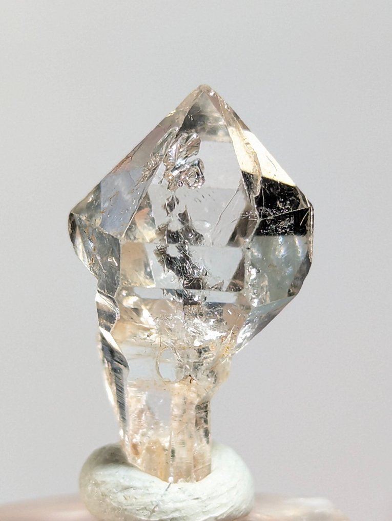 31.55 ct - Top Quality Rare Herkimer Diamond Quartz, with Scepter, from Skardu, Pakistan Specimen - Height: 20 mm - Width: 6 mm- 6.31 g - (5) #3.2