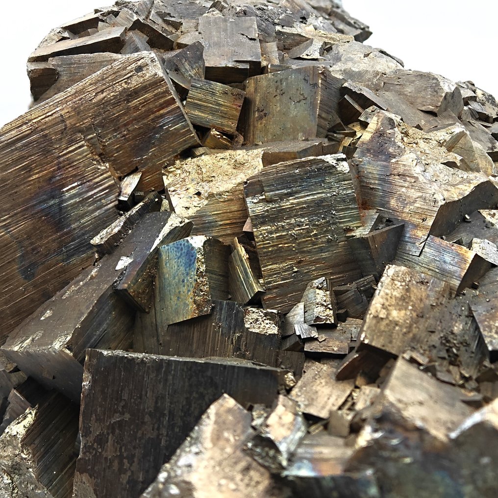 ENORME PIRITE DORATA con CRISTALLI CUBICI, Italia Cristalli su matrice - Altezza: 155 mm - Larghezza: 116 mm- 3.24 kg #4.3