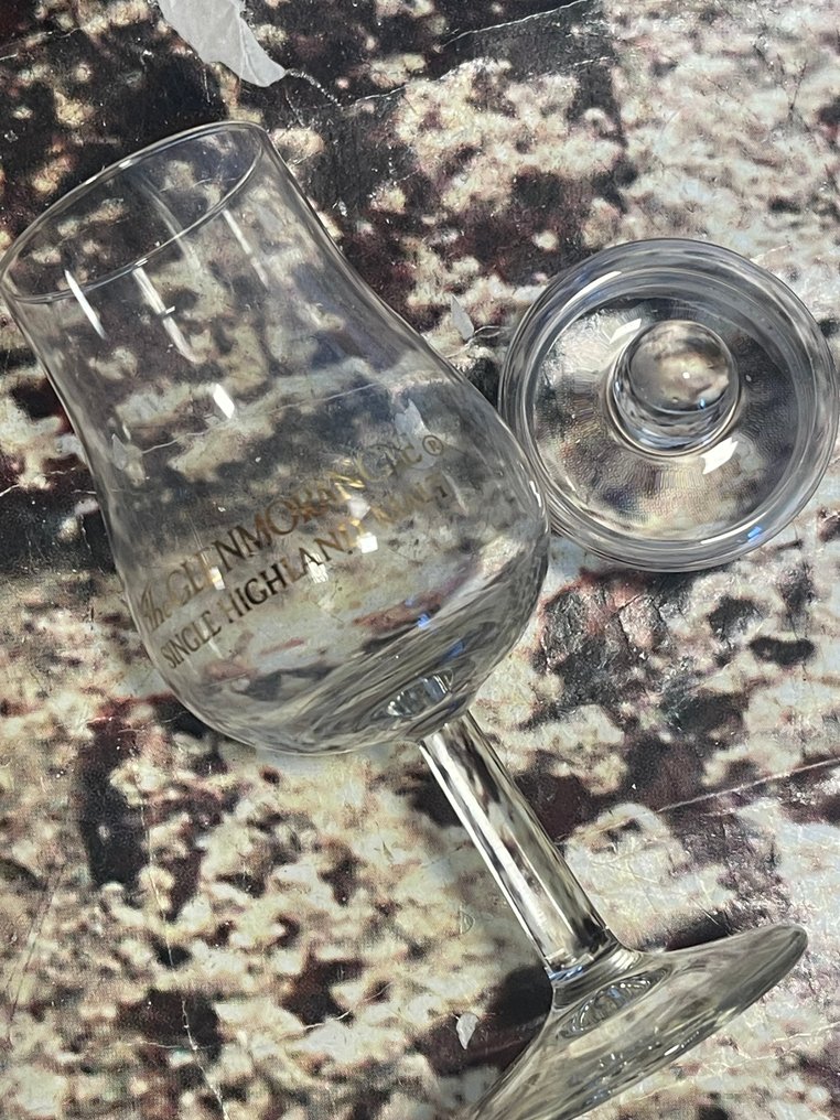 Glenmorangie with tasting glass  - b. 1980s, 1990s - 50cl, 70cl - 2 bottles #2.1