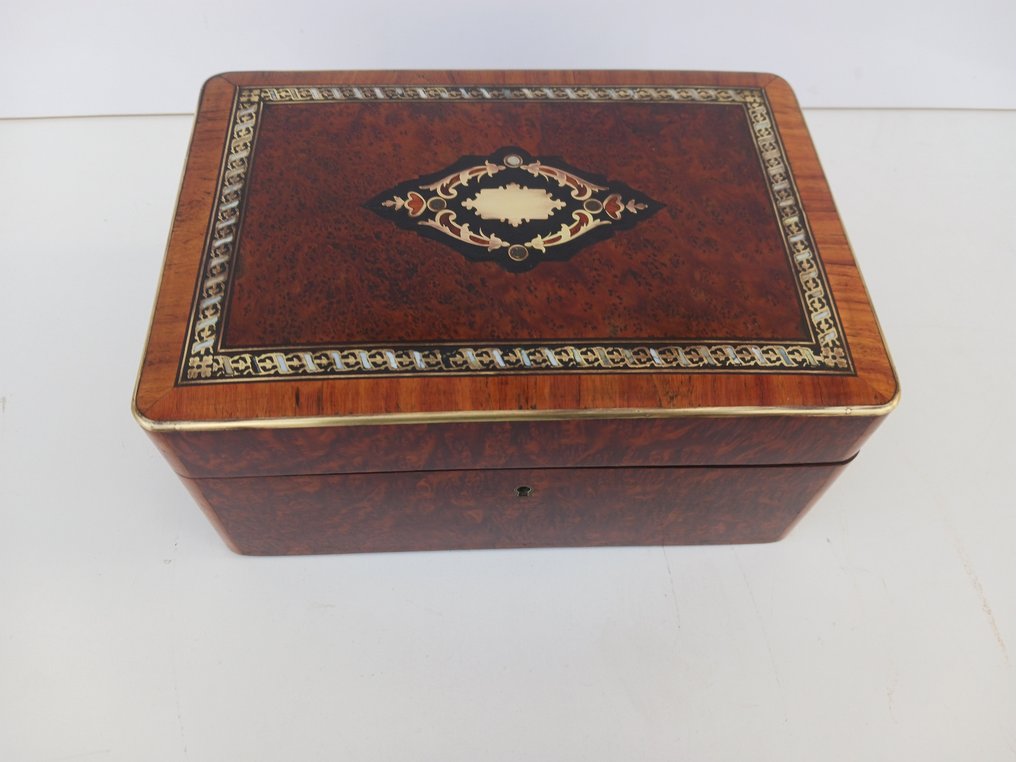 Grand coffret boite à bijoux en marqueterie Boulle Loupe d'orme thuya époque Napoléon III - Jewellery box - Gilt brass #1.0
