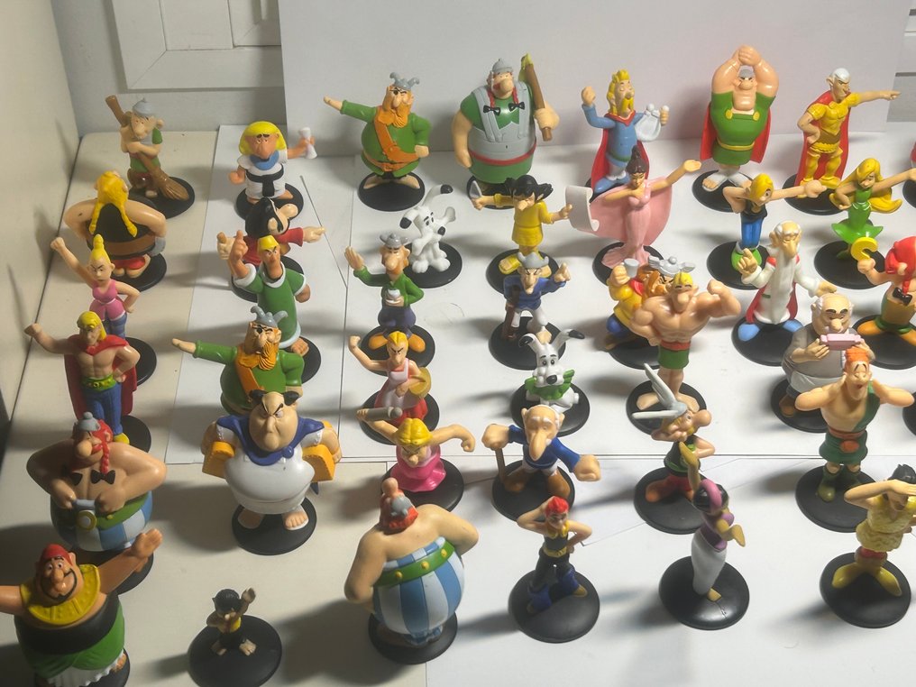 Asterix - 60 figuras + Caja - Asterix #2.1
