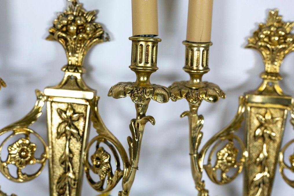 壁突式照明 (3) - 金色金属 #3.2