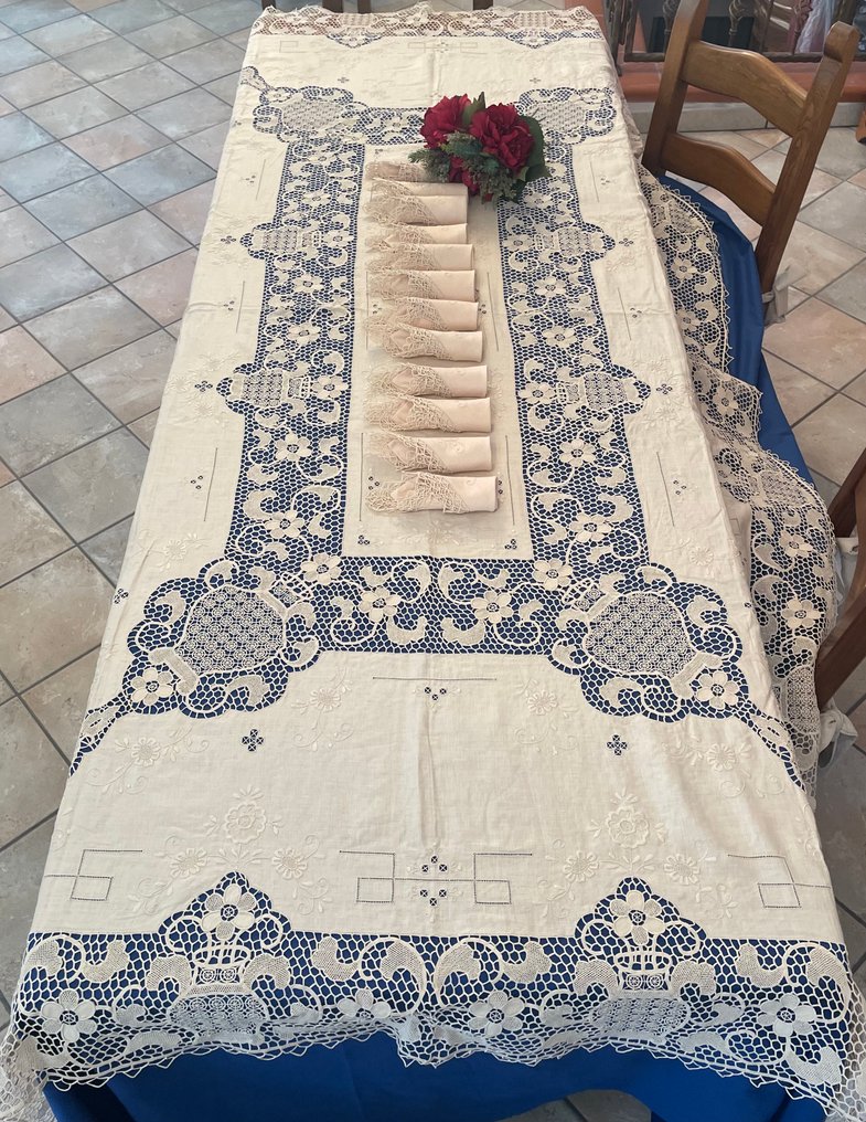tovaglia da tavola in puro lino con ricami fatti a mano e pizzo burano - Duk (13) - 270 cm - 177 cm - Bordduk #1.0