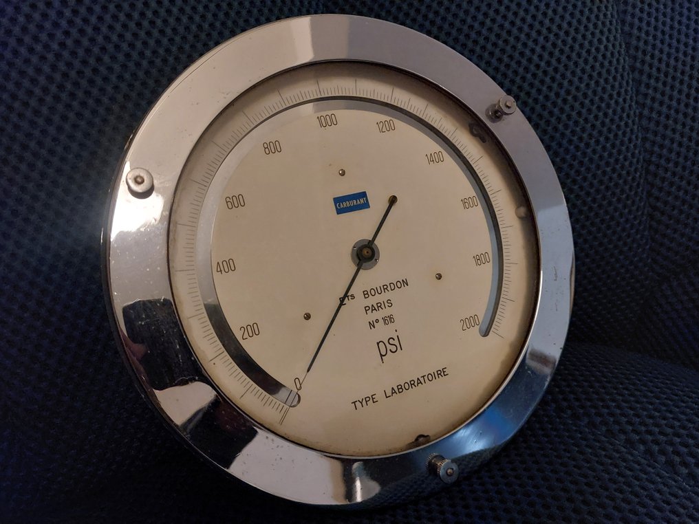 Strumenti di misurazione - Metallo, source - 1940-1950 - Strumento di misura della pressione di grandi dimensioni, numero 1616 della BOURDON, tipo #1.0