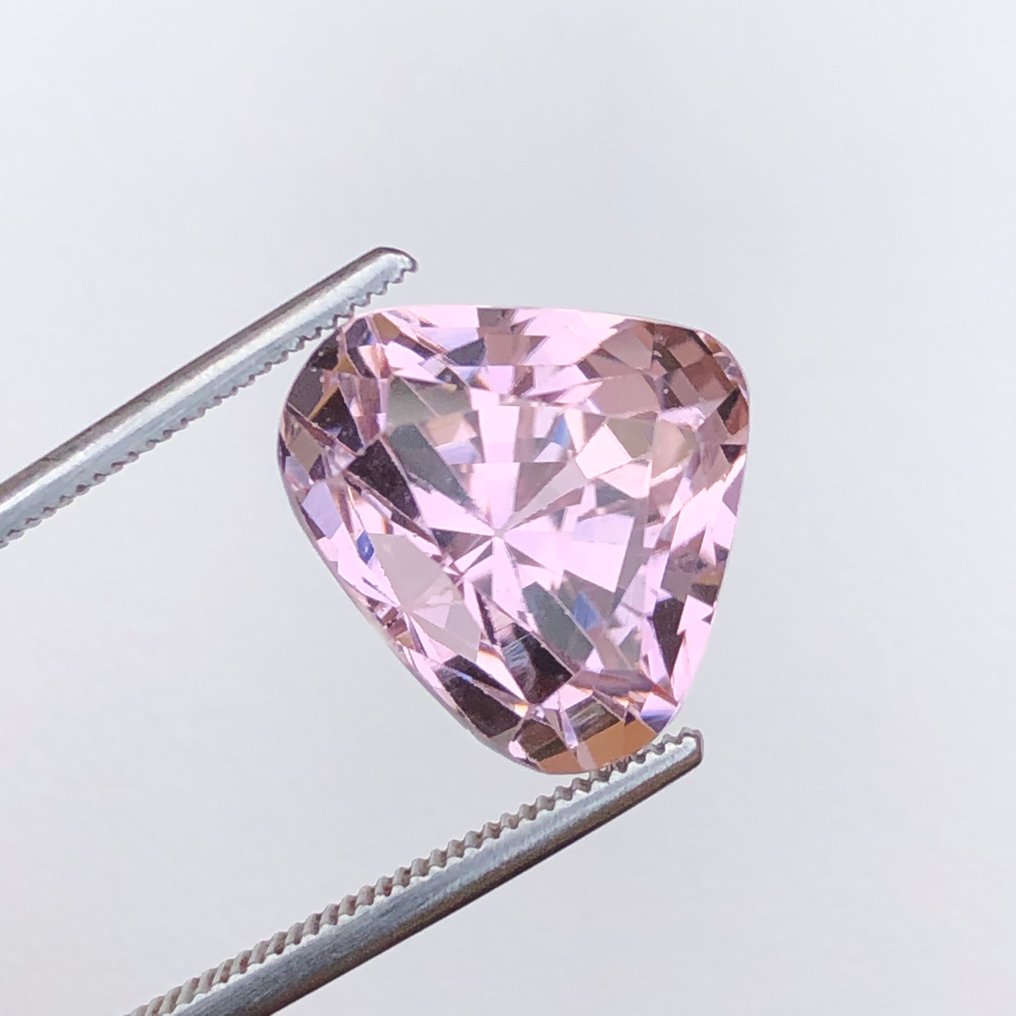 没有保留价 - 1 pcs 粉色 锂辉石 - 10.78 ct - 国际宝石研究院(IGI) #3.2