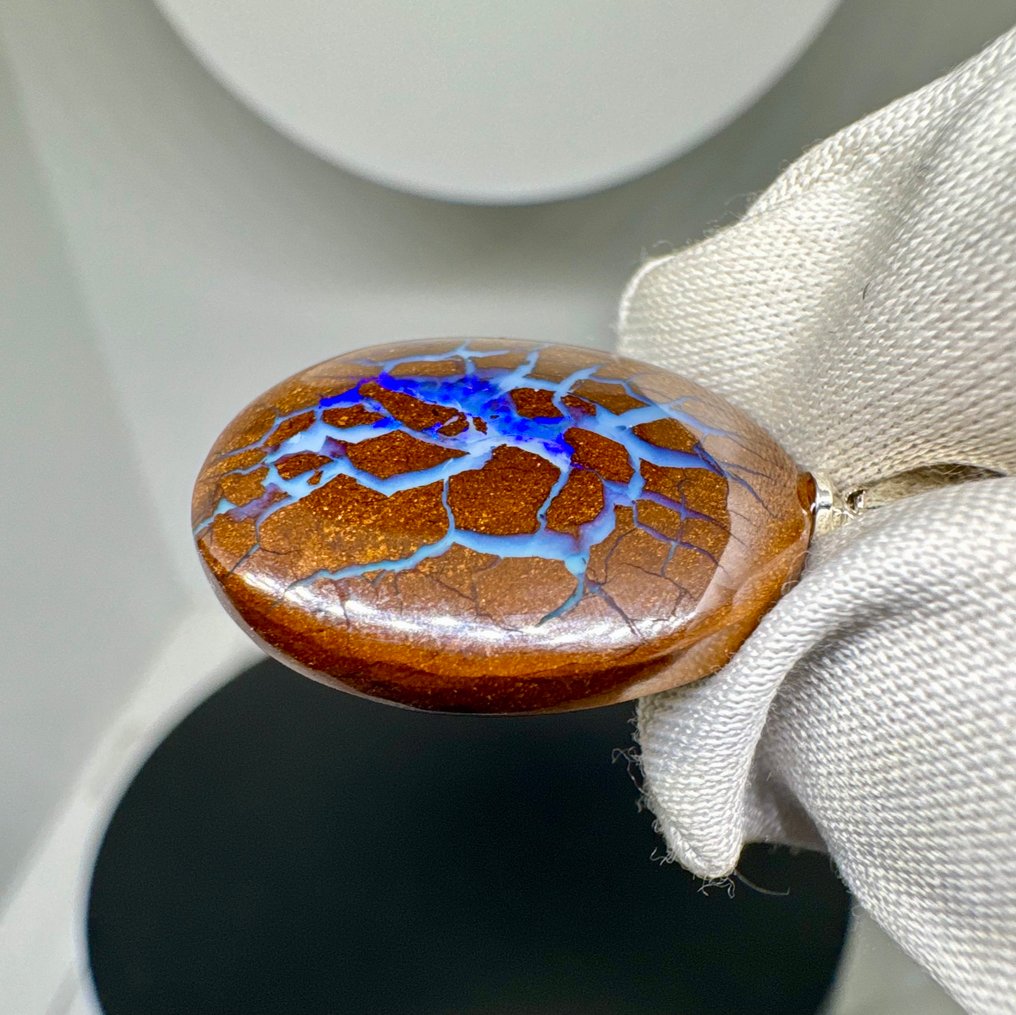 Opal Pendant - Height: 30 mm - Width: 19 mm- 4.84 g - (1) #4.3