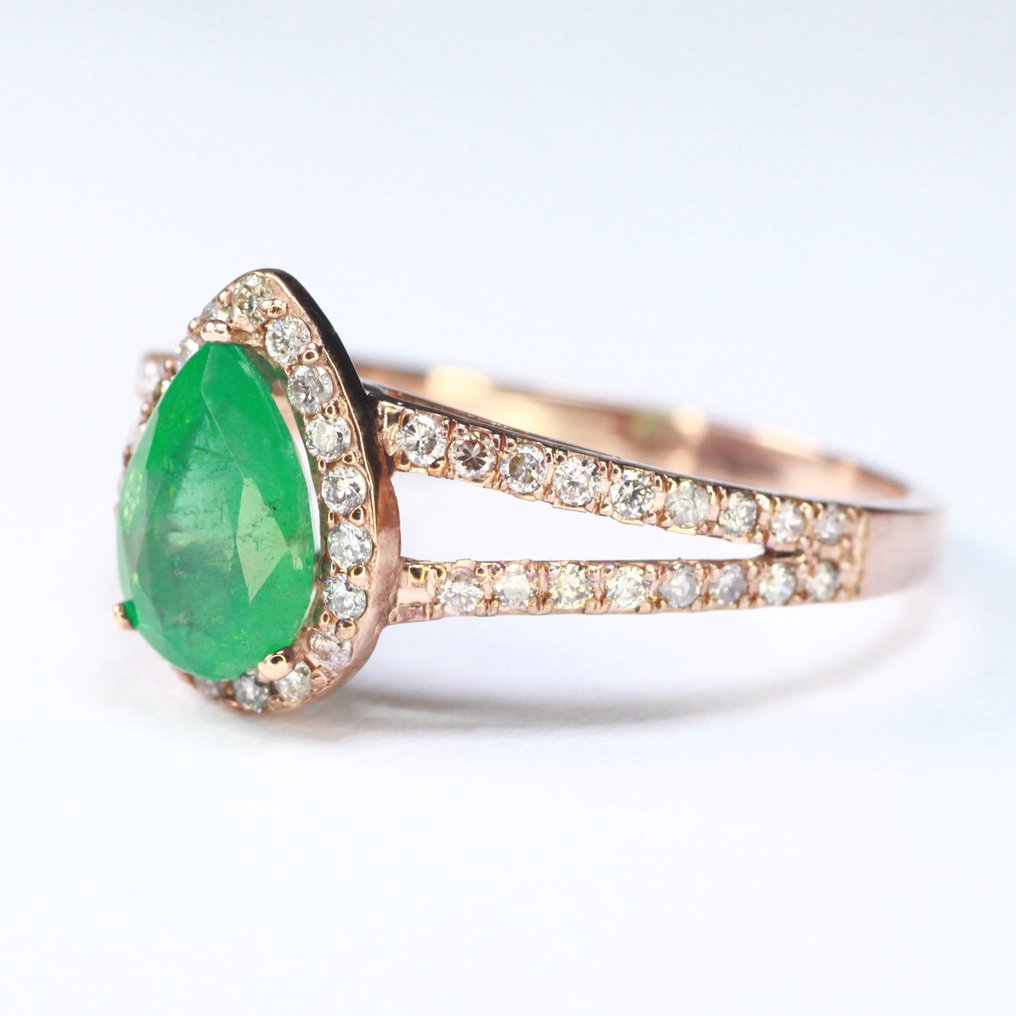 Ei pohjahintaa - Sormus - 18 kt. Ruusukulta - 1.76ct. tw. Smaragdi - Timantti - Zambian Minor Oil !! #2.1