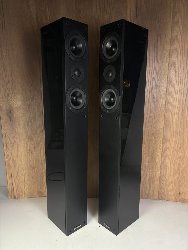 Highland - Oran 4303 - Matching Pair - In Box Speaker set #1.0