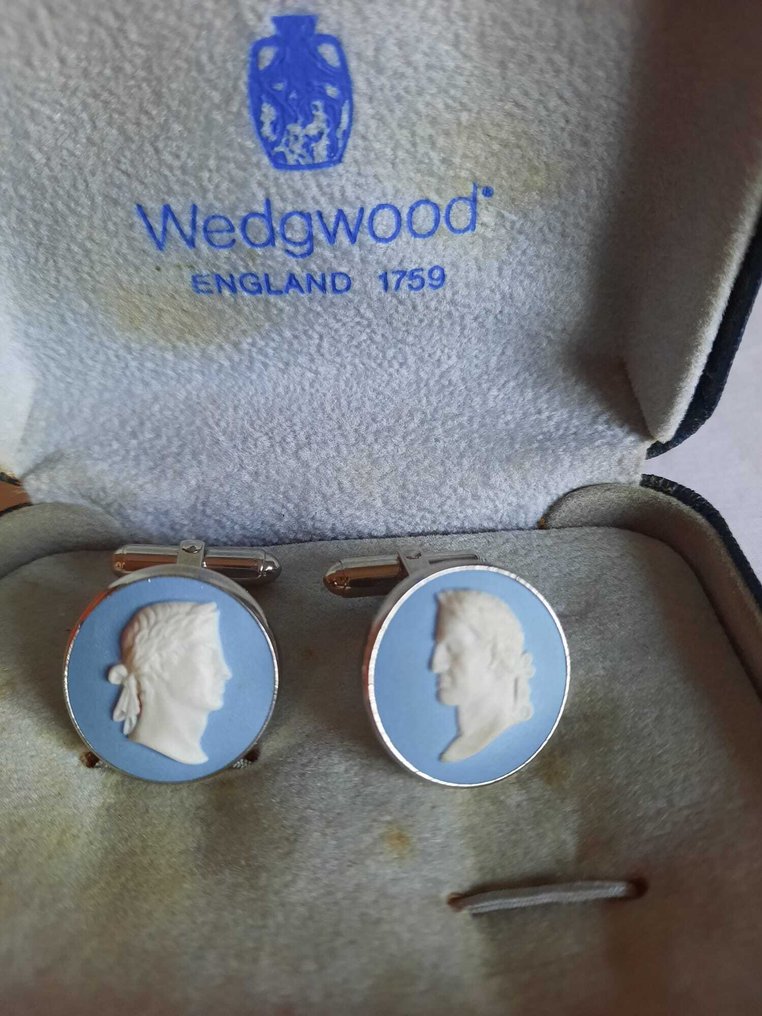 Wedgwood - Metal, Jasperware - Cufflinks - Two pairs of twins #2.1