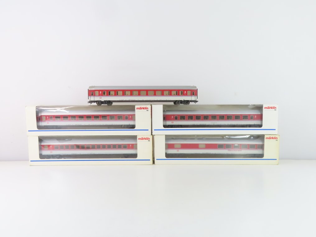 Märklin H0轨 - o.a. 4286/4287/4227 - 模型火车客运车厢 (4) - 5辆4座高速列车车厢,一等和二等,包括餐车。 - DB #3.2