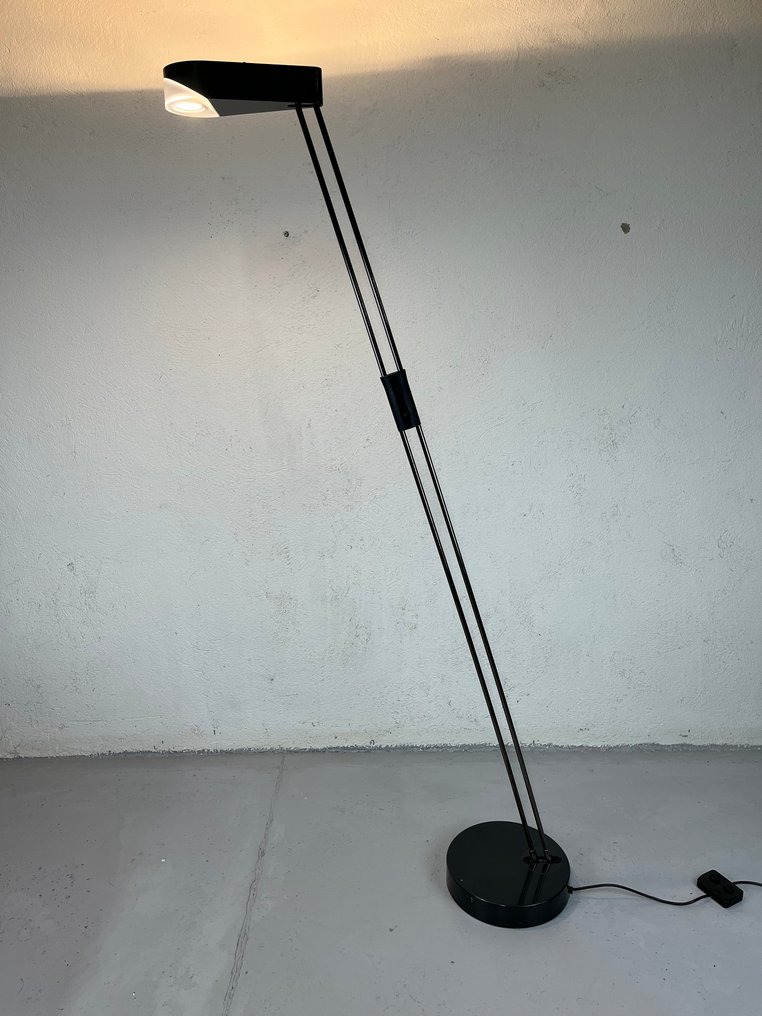 Φωτιστικό δαπέδου - Γυαλί, Πλαστικό, Μέταλλο - Λάμπα δαπέδου με διπλό διακόπτη, από μέταλλο και γυαλί, δεκαετία του 1980 #1.0