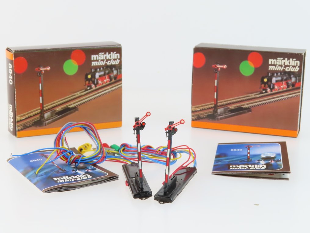 Märklin Z - 8940 - Sceneria kolejowa (2) - Dwuczęściowy mechanizm sygnalizacyjny z głównym sygnalizatorem ręcznym, pojedynczym semaforem i #1.0