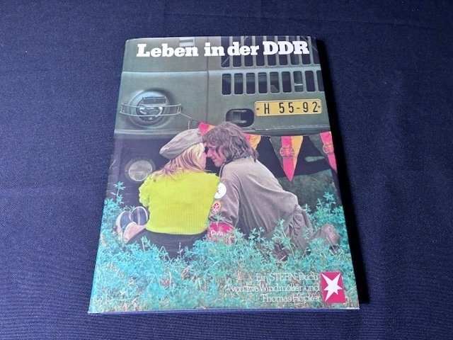 Thomas Hoepker (Höpker) - Leben in der DDR (VINTAGE, FIRST PRINTING) - 1976 #2.1