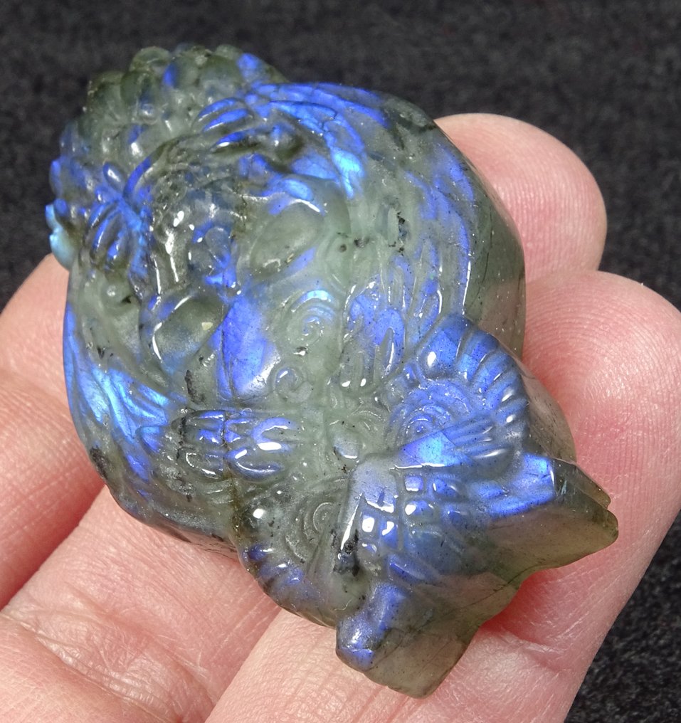 一流品质拉布拉多石 雕刻石头 - 高度: 5.2 cm - 宽度: 3.1 cm- 30.5 g #2.1