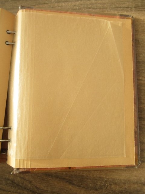 Accessory - Superb set of 6 MOC binders, like new. #3.2