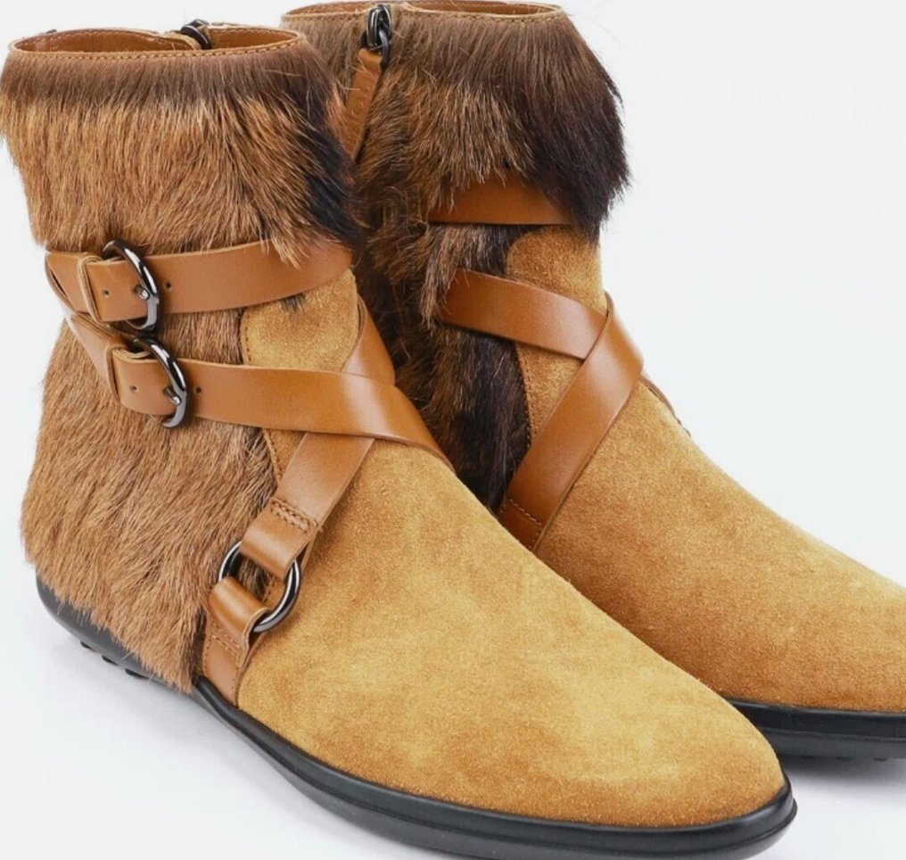 Tod's - Ankle boots - Size: EU 39.5 #1.0