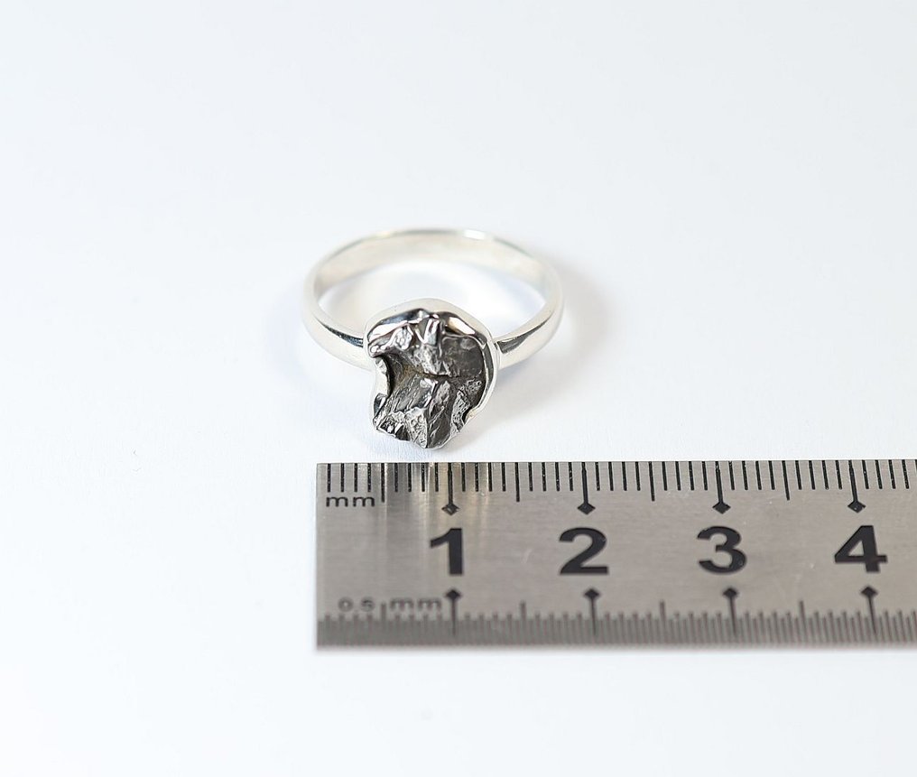 Anello in meteorite Campo del Cielo / nuovo 925. Argento sterling - 3.2 g - (1) #4.3