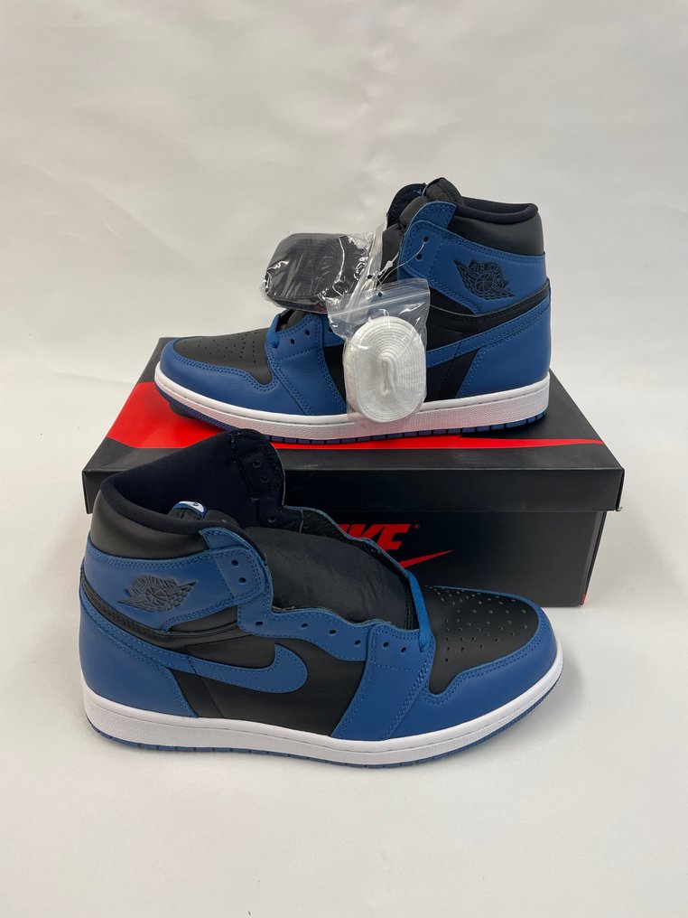 Nike - Air Jordan 1 High - Sneakers - Size: EU 44 #1.0