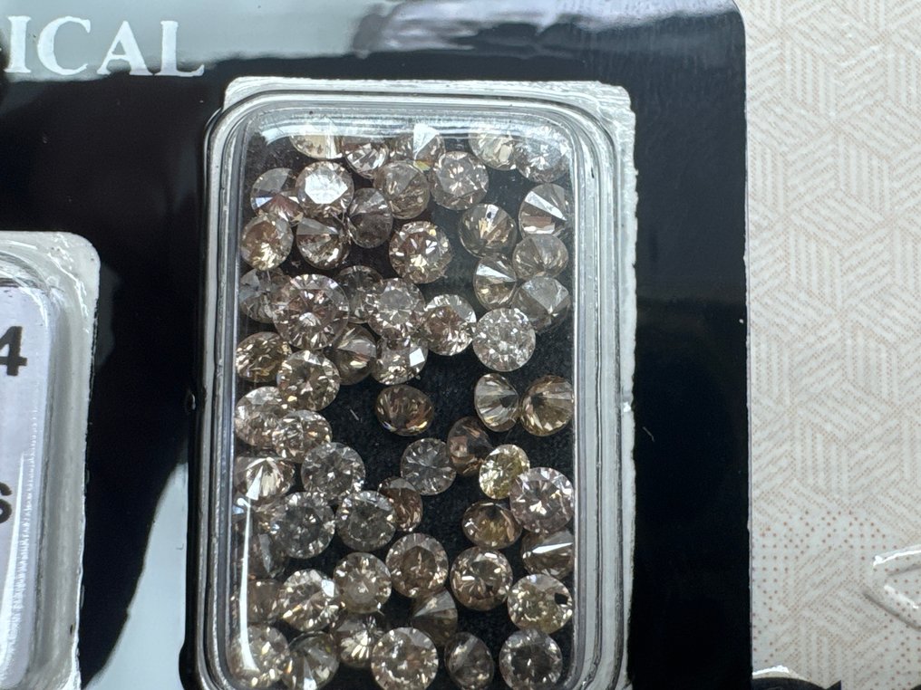 没有保留价 - 59 pcs 钻石  (天然色彩的)  - 4.00 ct - 圆形 - Light 黄色, 棕色 - SI2 微内含二级, VS2 轻微内含二级, SI1 微内含一级 - 以色列宝石中心（G.C.I.） - G-H #1.0