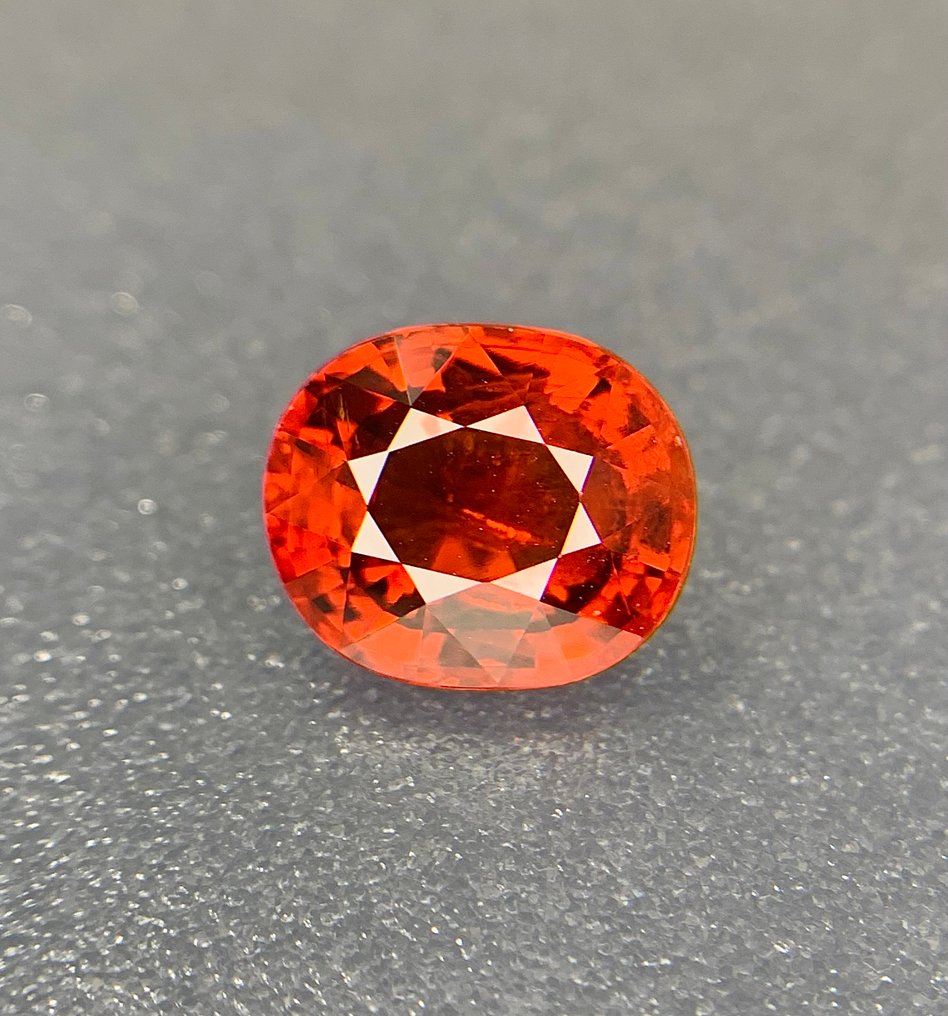 没有保留价 石榴石  - 4.34 ct - 国际宝石研究院（IGI） #1.0