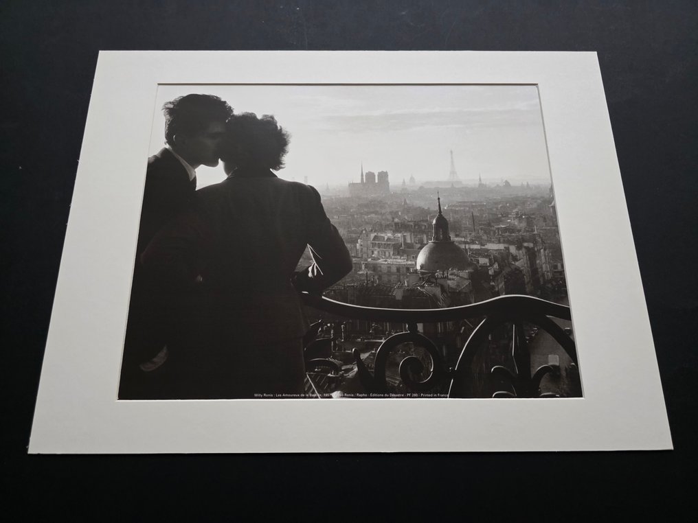 Willy Ronis (1910–2009) - Les amoureux de la Bastille, Paris, 1957 #3.2
