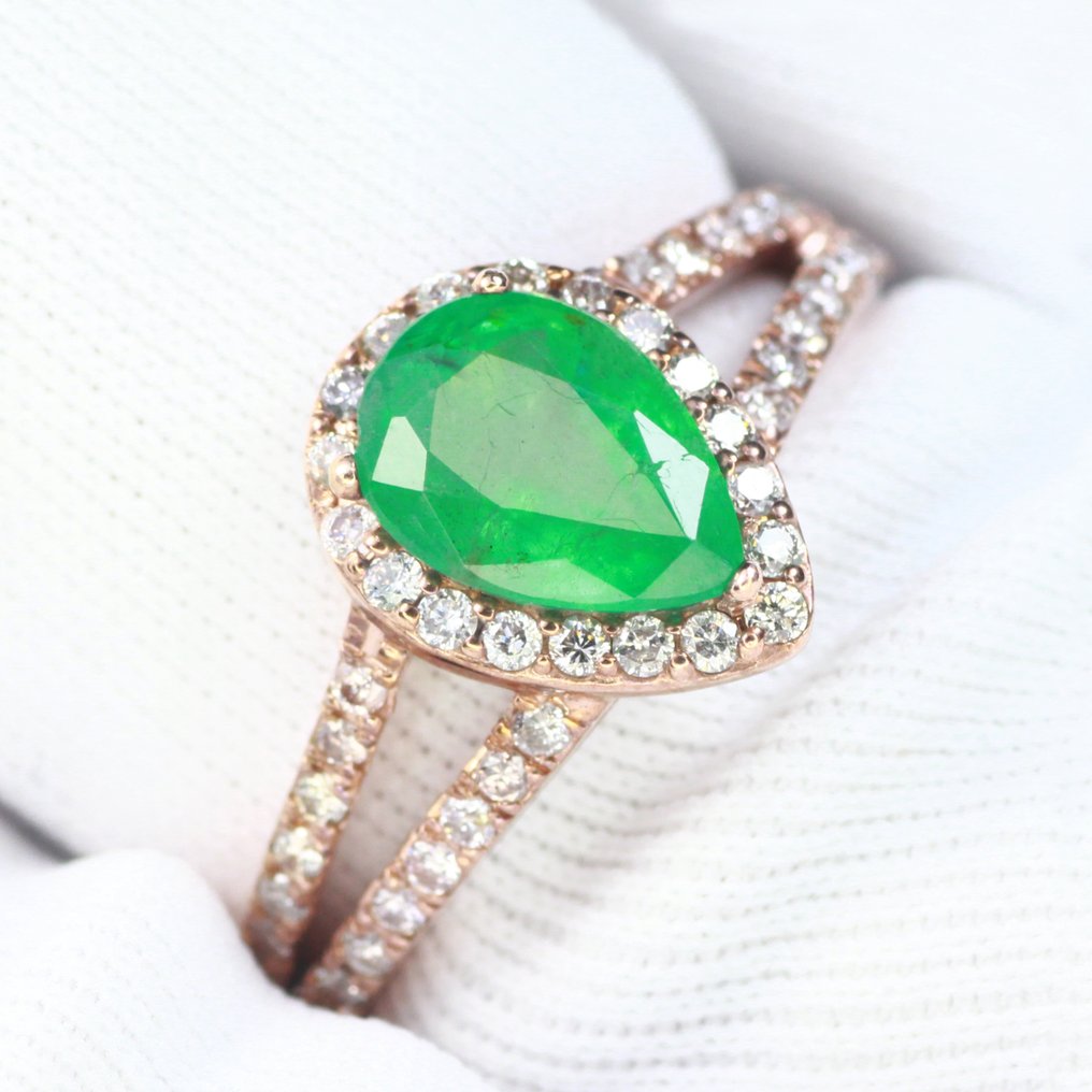 Ei pohjahintaa - Sormus - 18 kt. Ruusukulta - 1.76ct. tw. Smaragdi - Timantti - Zambian Minor Oil !! #3.2