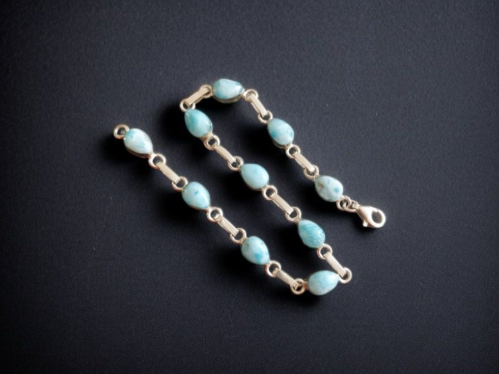 Larimar bracelet. Unique handcrafted creation. Set in 925 silver. Untreated natural stones. - Height: 20 cm - Width: 0.5 cm- 7 g #2.1