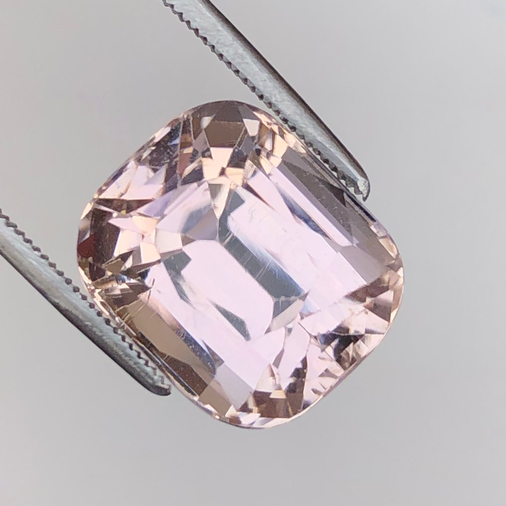 χωρίς τιμή ασφαλείας - 1 pcs  Ροζ, Κίτρινο Κουνζίτης  - 13.84 ct - International Gemological Institute (IGI) #1.0