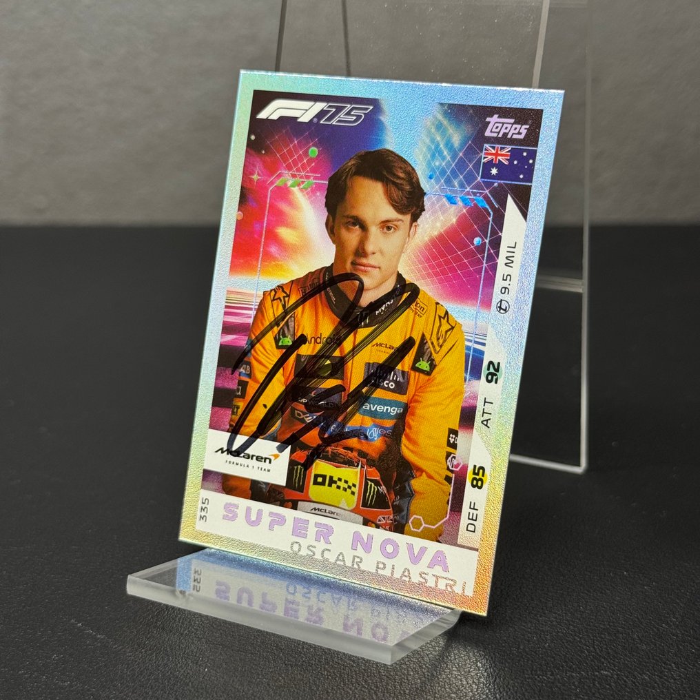 Mclaren - Topps 335 Super Nova Signed - Oscar Piastri - 2025 - Κάρτα ανταλλαγής #3.2