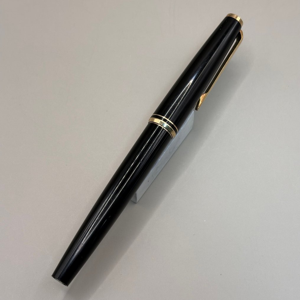 Montblanc - 221 (black) 80's - 14K Gold nib (BB) - Füllfederhalter #4.3