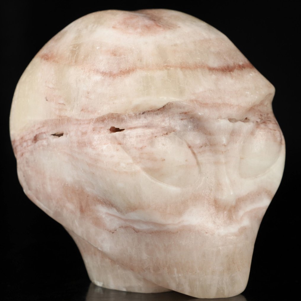 894克带状方解石头骨，原住民静谧中 | 9.0 x 7.2 x 8.6厘米 頭骨- 894 g #1.0