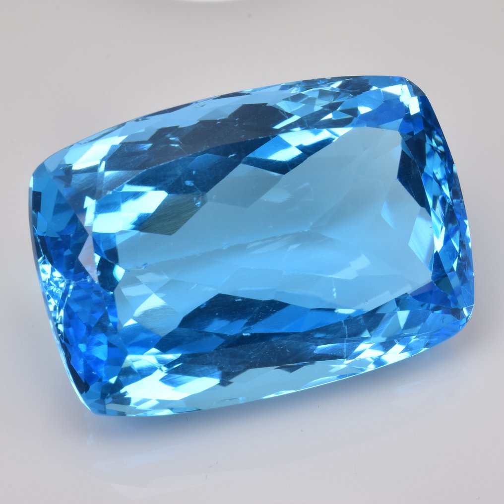 1 pcs  Blå Topas  - 96.07 ct - Internasjonal forening for fargede edelstener (ICA GemLab) - "Sveitsisk blå topas" #2.1