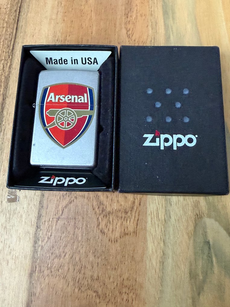Zippo - Sem preço de reserva - Isqueiro - Aço (aço inoxidável) #2.1