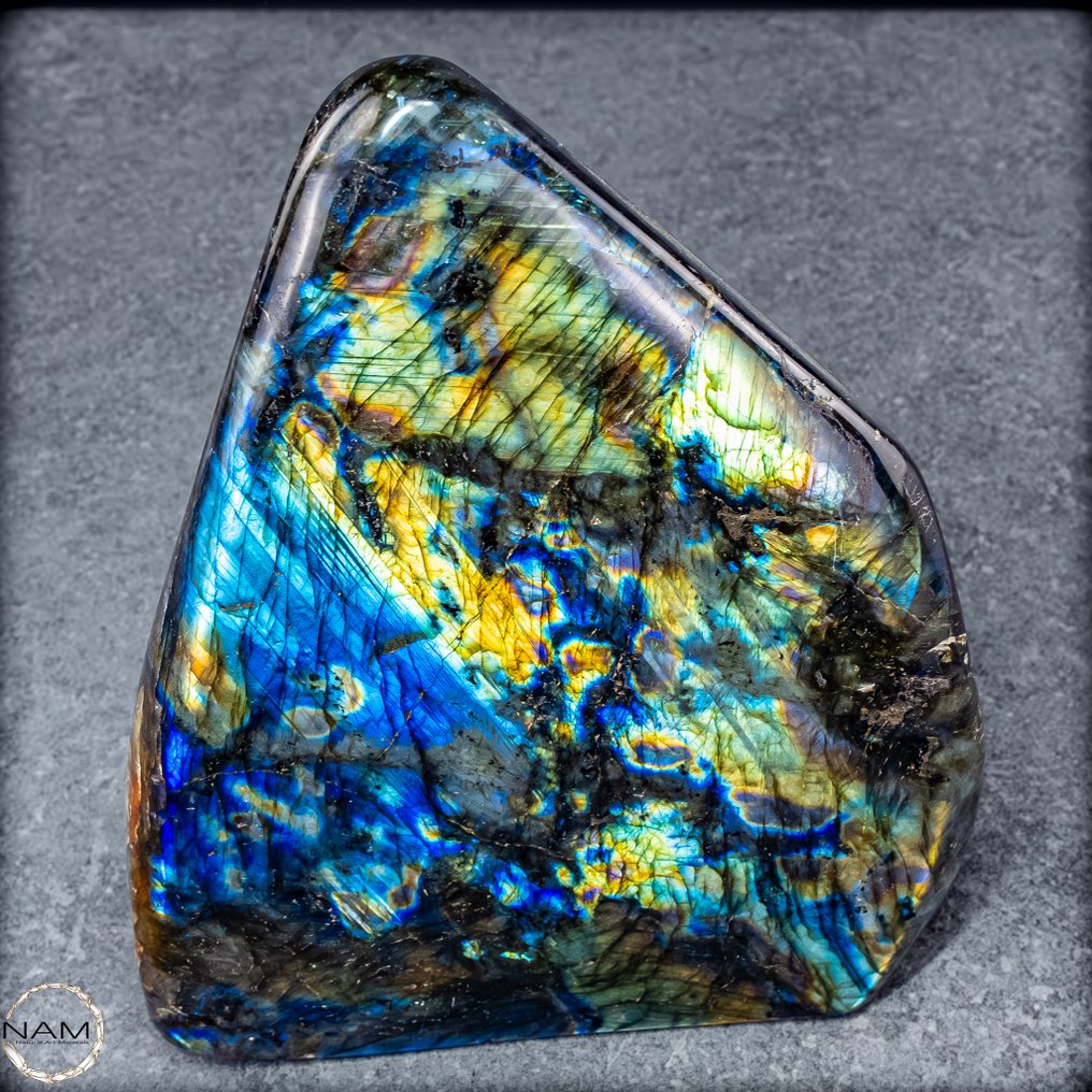 Natural labradorite from Madagascar Shimmering play of colors of nature- 3361.28 g #3.2