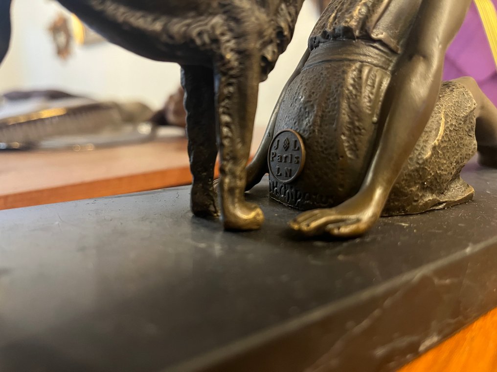 Γλυπτό, "Vrouw en haar hond Barzoi" - 12.7 cm - Μπρούντζος, Μάρμαρο #2.1