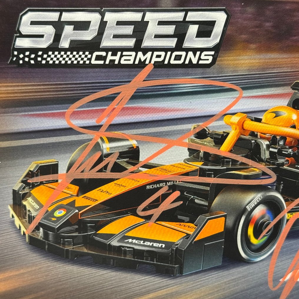 迈凯轮 - Lando Norris & Oscar Piastri Signed - 2024 - 乐高速度冠军  #1.0