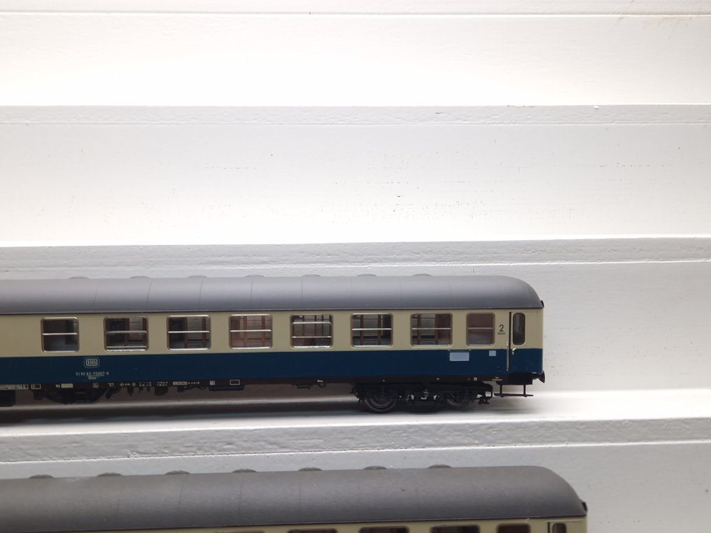 ADE H0 - 3101/3103/3104 - Modeltog passagervogn (3) - 3x sneltogsvogne oceanklart/beige - DB #4.3