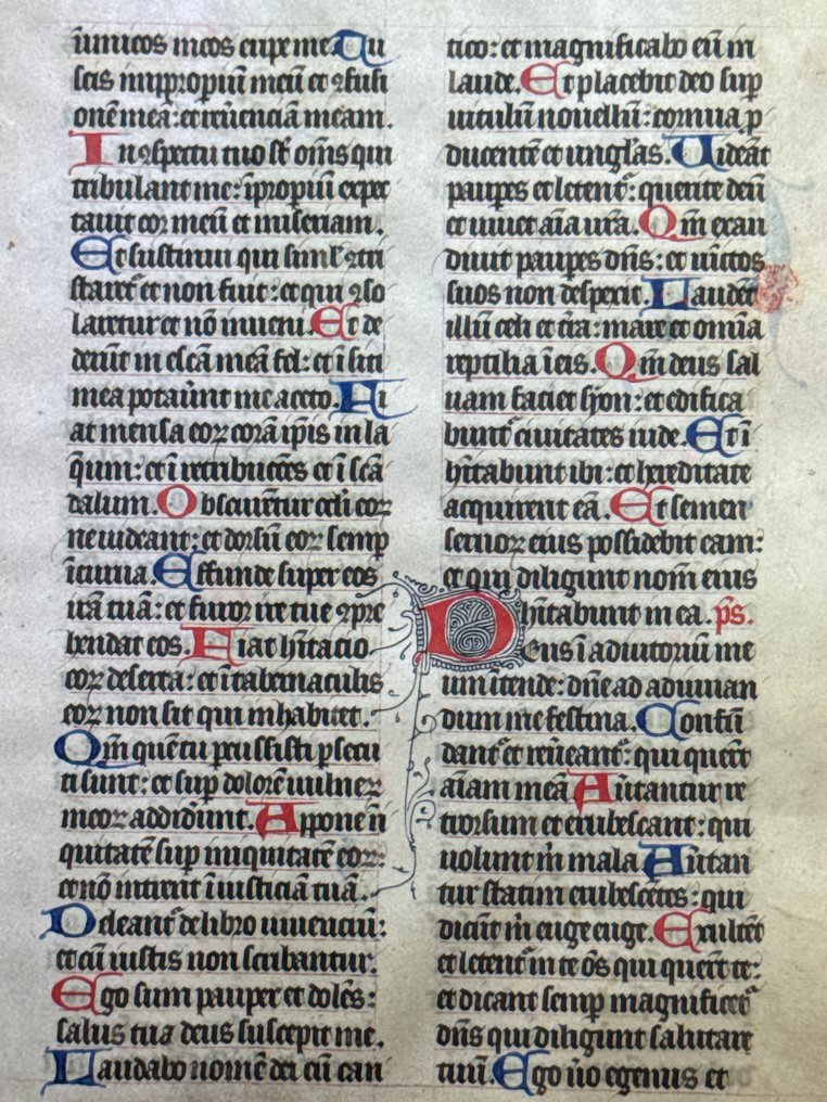 French scriptorium of the Middle Ages - Breviary illuminated leaf on vellum France 14th Cent. Beautiful filigree initials in red and blue - 1350 #2.1