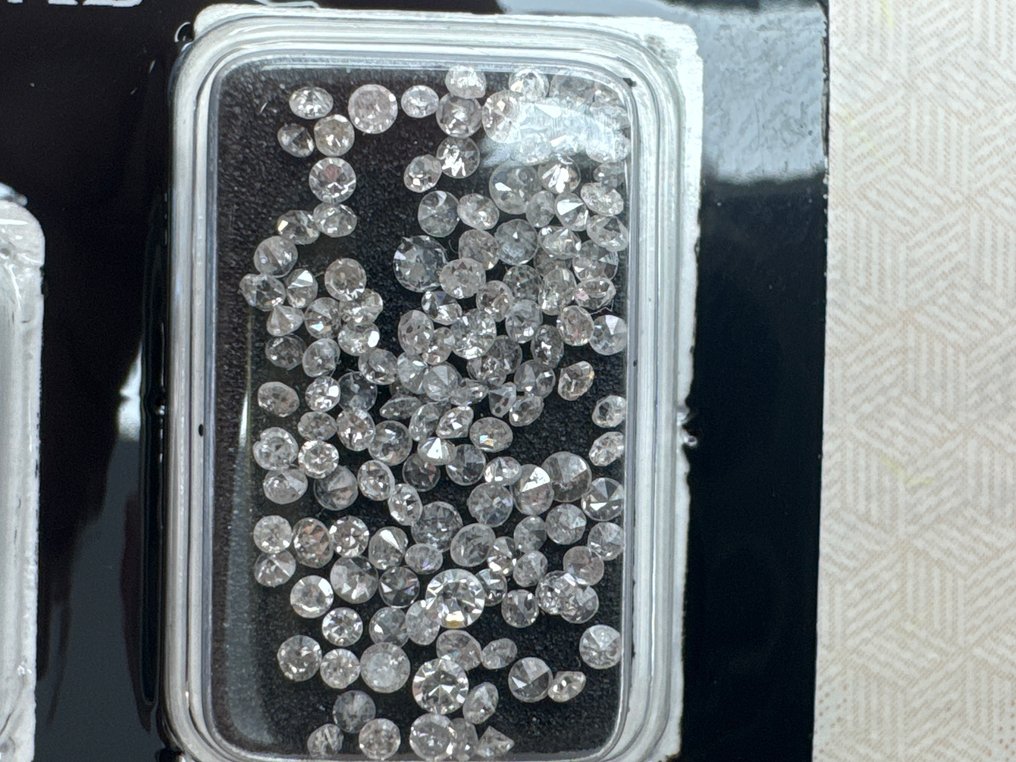 沒有保留價 - 141 pcs 鑽石 (天然) - 2.05 ct - 圓形 - G, H(次於白色的有色鑽石), F(近乎無色) - SI2, I1 - Gemmological Centre Israel (G.C.I.) #3.2