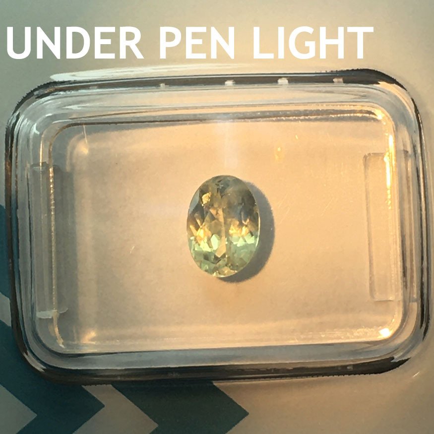 Nincs minimálár - 1 pcs Zöld Alexandrit - 0.91 ct - Nemzetközi Gemmológiai Intézet (IGI) - Színváltó alexandrit #3.2