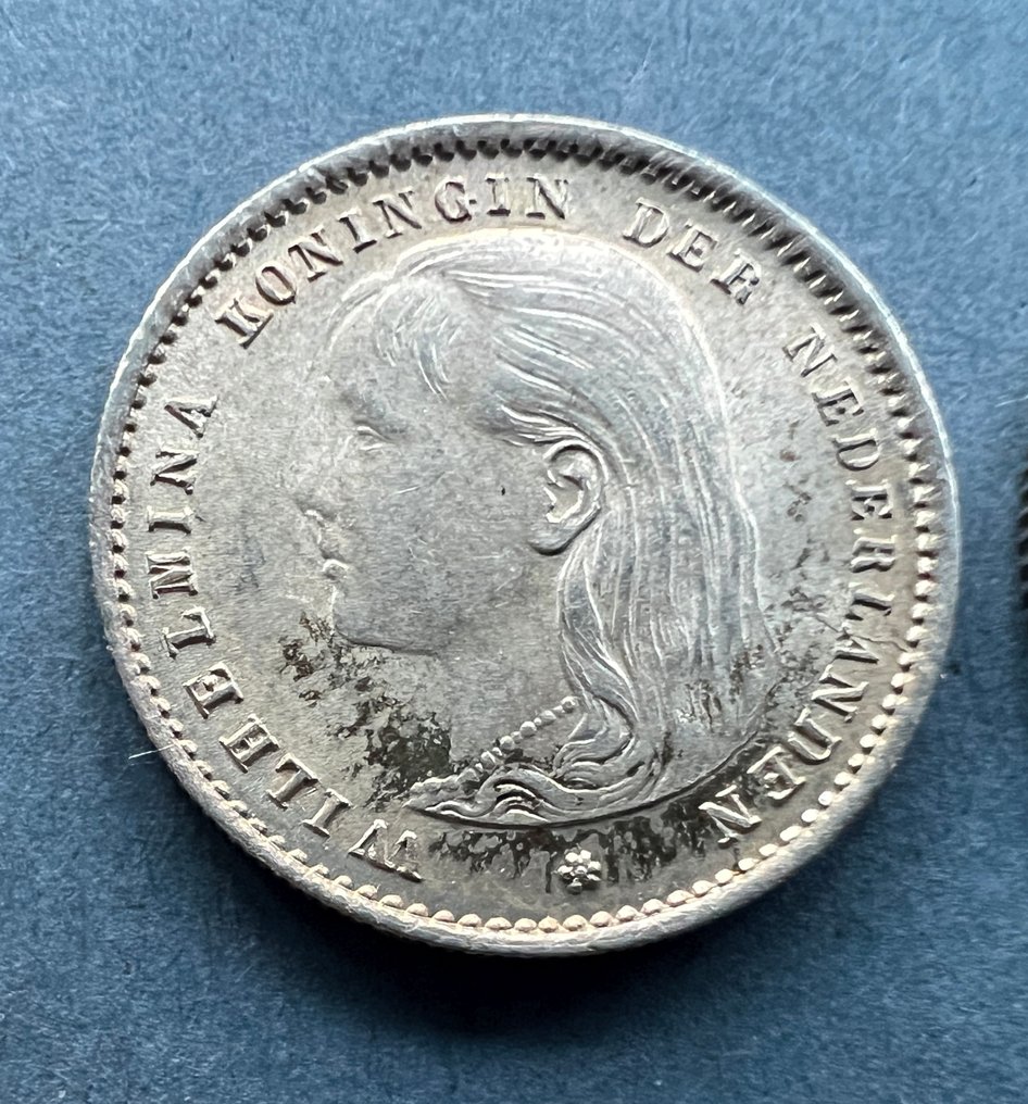 Netherlands. Wilhelmina. 10 Cents 1893 en 1904 (twee stuks)  (No Reserve Price) #3.2