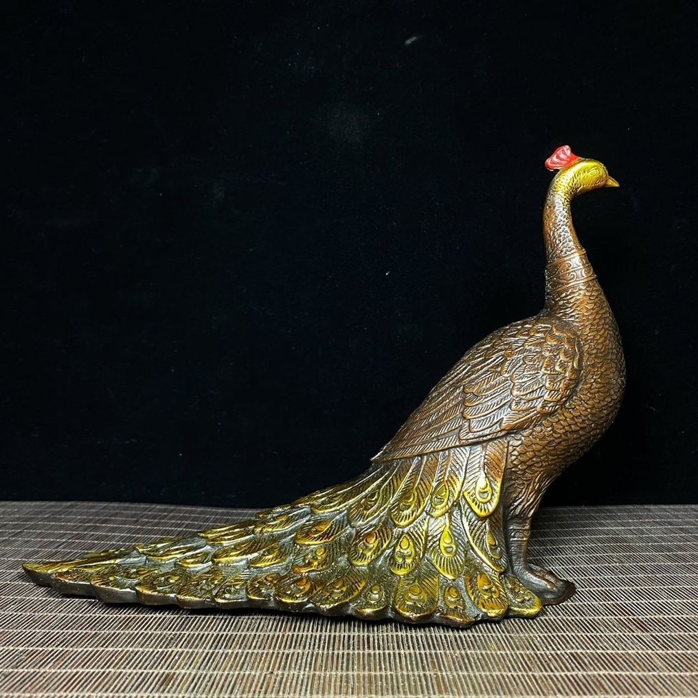 Skulptur, Peacock spreading its tail feathers - 21 cm - Kupfer #4.3