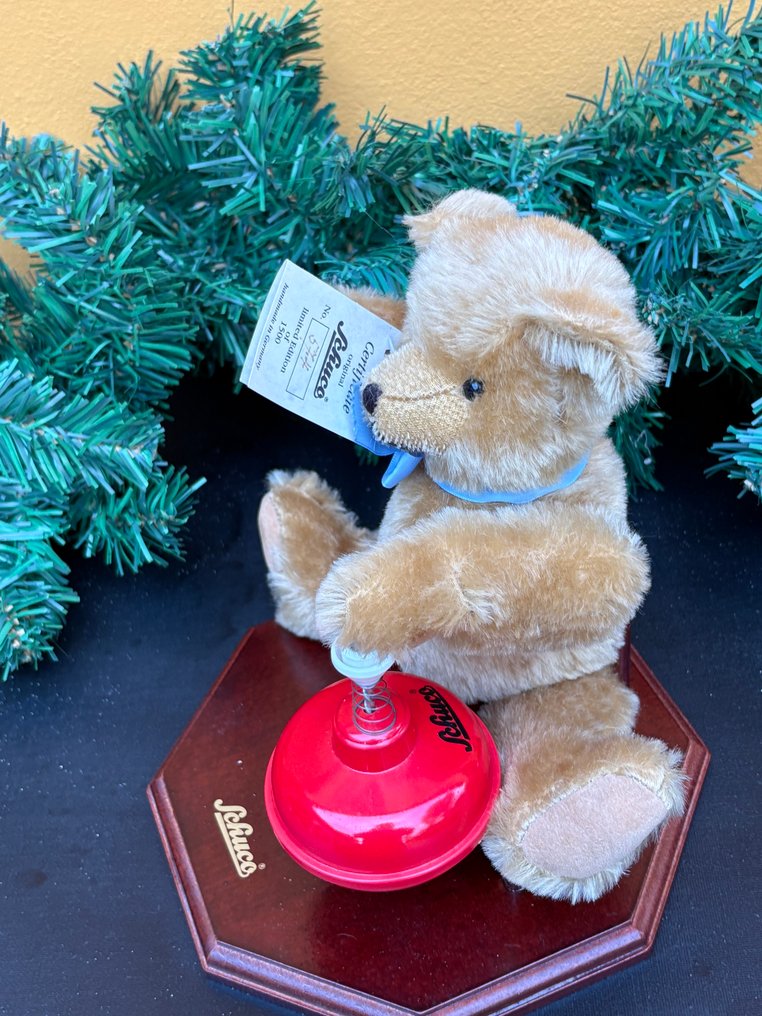 Schuco Teddybeer met tol op Schuco display, Tricky teddybeer - Bamse - 1990-2000 - Tyskland #3.2