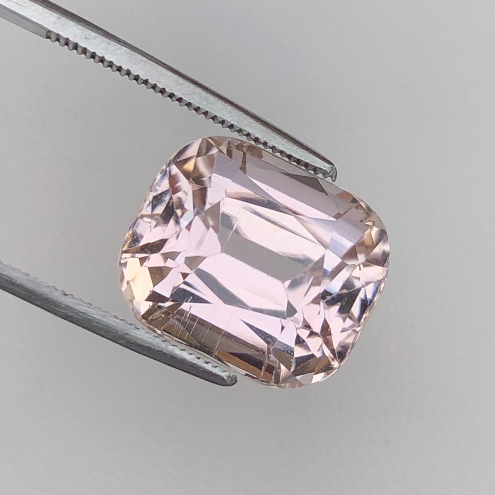 χωρίς τιμή ασφαλείας - 1 pcs  Ροζ, Κίτρινο Κουνζίτης  - 13.84 ct - International Gemological Institute (IGI) #1.0