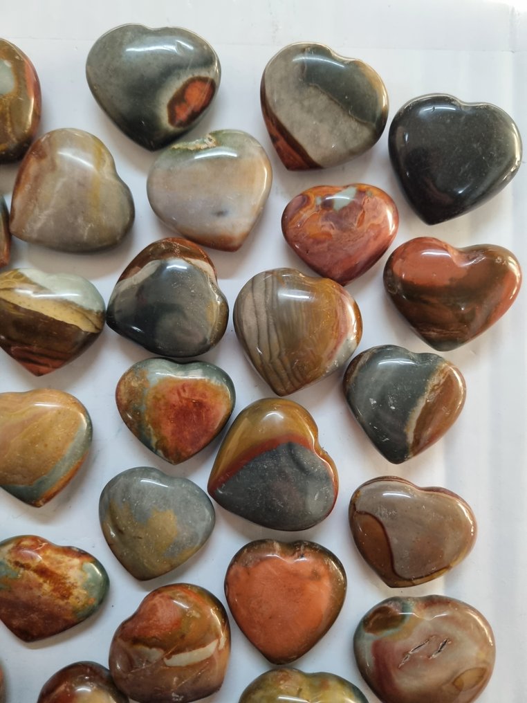 Μεγάλη συλλογή με πολύχρωμες καρδιές από τζάσπερ, 3,7 - 3,2 εκ. Καρδιά- 1146 g - (50) #2.1