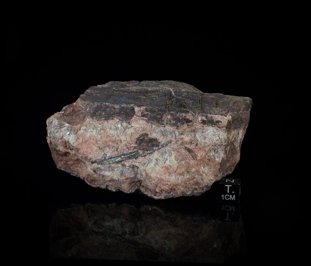 4 store fluorescerende mineraler med SW UV Diopsid, Tremolitt, Phlogopitt - Kalkspat - Scheelite -- 1873 g - (4) #3.2