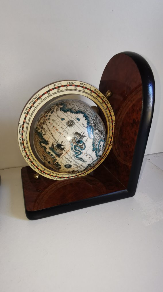 Βιβλιοστάτες (2) - Ξύλο - Βάση βιβλίων Globe #2.1