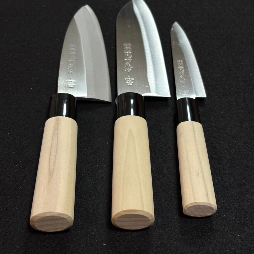Seki Tsubazo 関鍔蔵 - Μαχαίρι κουζίνας - Deba, Santoku και μαχαίρι Paring - Κατασκευασμένο με την τέχνη της κατασκευής ιαπωνικών σπαθιών. - Ανοξείδωτο ατσάλι - Ιαπωνία #4.3