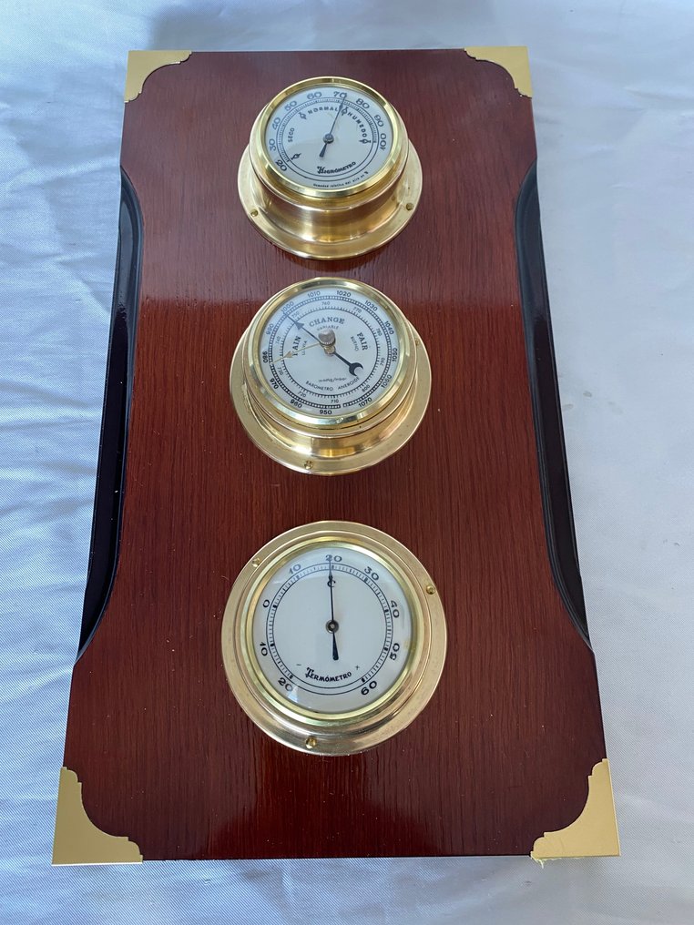 航海用品 - 复古气温计、湿度计和无液压气压计，采用铜件制成，镶嵌于木质底座上。 #3.2