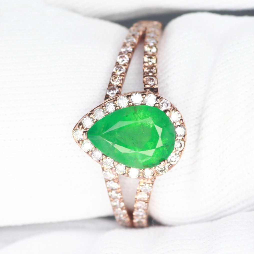 Ei pohjahintaa - Sormus - 18 kt. Ruusukulta - 1.76ct. tw. Smaragdi - Timantti - Zambian Minor Oil !! #4.3